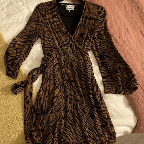 Ganni Tiger print mini wrap dress - Picture 1 of 3